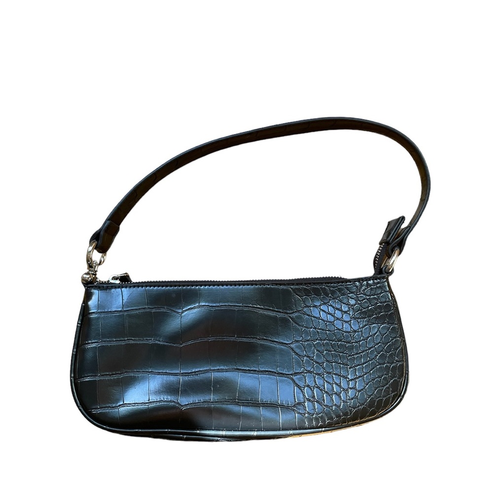 Black shoulder bag